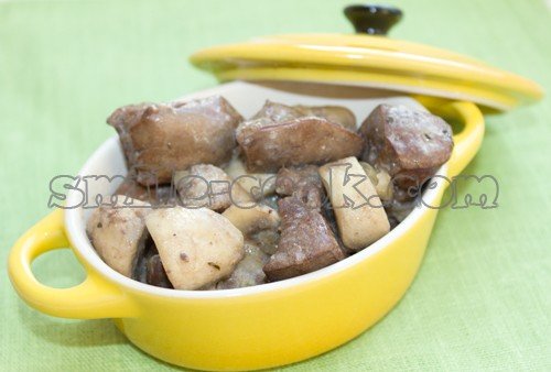 печень, жаренная с грибами