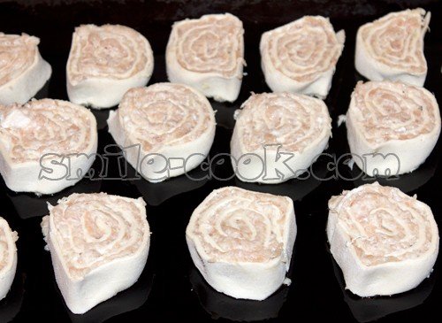 булочки с куриным фаршем булочки с куриным фаршем