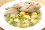Простой суп с перепелами