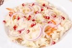 Салат из квашеной капусты с зернами граната