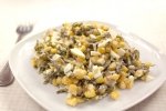 Салат из морской капусты, кукурузы и яиц