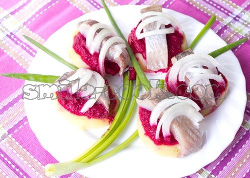 картофельные тарталетки с сельдью