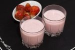 Желе из йогурта и клубники