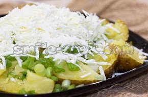 Печеный картофель с брынзой