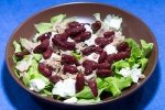 Салат с фетой, тунцом и фасолью